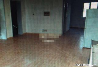 86海威小区 五区 4楼 130平 1300元 3室2厅2卫 - 包头28生活网 bt.28life.com