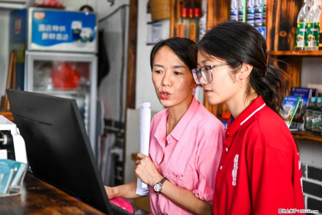 全网追的“扁担女孩”,找了一份暑假工,时薪12元 - 包头生活资讯 - 包头28生活网 bt.28life.com