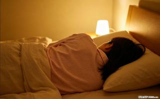 熬夜会让猝死风险飙升！出现以下4种情况赶紧休息→